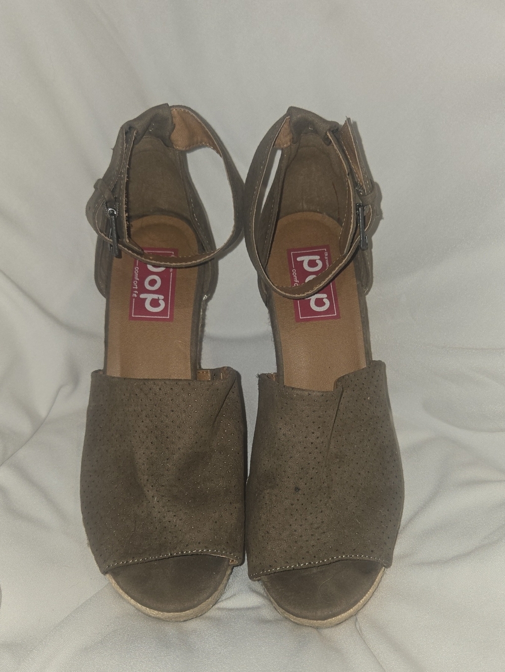 pop Perforated Open-Toe Ankle-Strap Wedge Sandals in Brown
